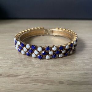 Vintage 1950s-60s Gold Tone Hinged Bangle Bracelet | Mid-Century Costume Jewelry